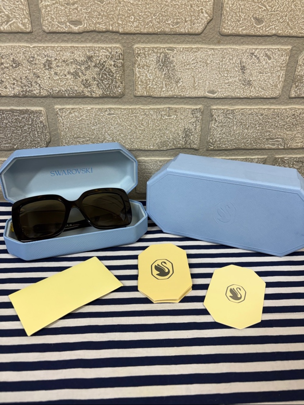 Swarovski SK6001 Oversized Sunglasses Havana Tortoiseshell with Polorized Lenses - Picture 11 of 13